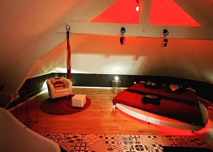 Redroom Loveroom Chambre Spa Privative Insolite Theme 50 Nuances De Grey