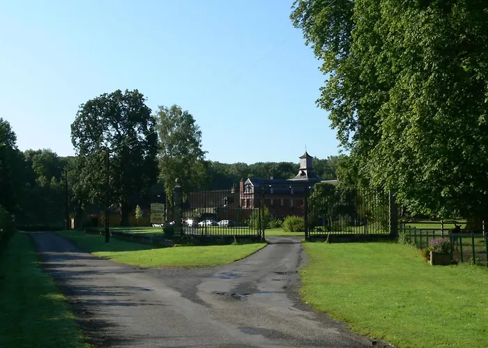 Logis - Chateau De La Motte - Hotel & Restaurant